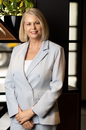Sue-Ann Fresneda