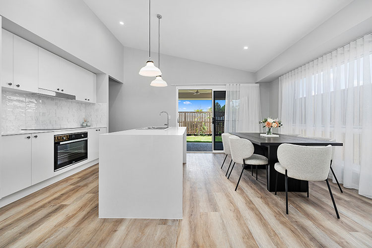 Lot 39 Zoom-Southampton-4